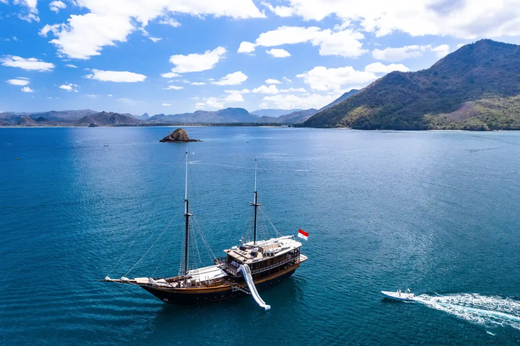 Komodo Tour Package 3 Days 2 Nights